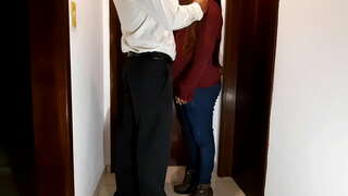 ���ोंडी लिंग आणि गुदद्वारासंबंधीचा लिंग माझ्या बॉस