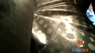 Mostrando il culo sulla metropolitana, metropolitana, in strada e in pubblico