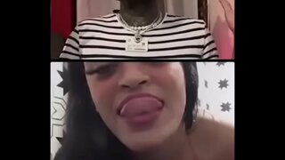 Dominicană cu fundul mare