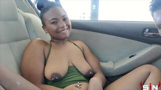 ���უჭყიანი Whore გარეთ